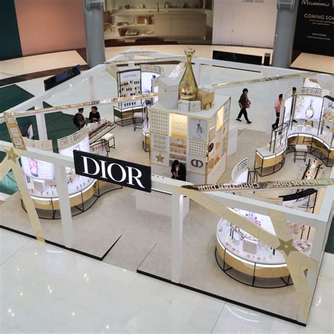 dior perfume & beauty pop-up boutique|list of dior perfumes.